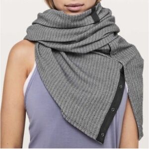 Lululemon Vinyasa Convertible Scarf